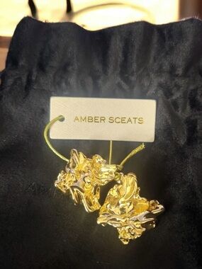 AMBER SCEATS Gold Reese Post
Statement Earrings